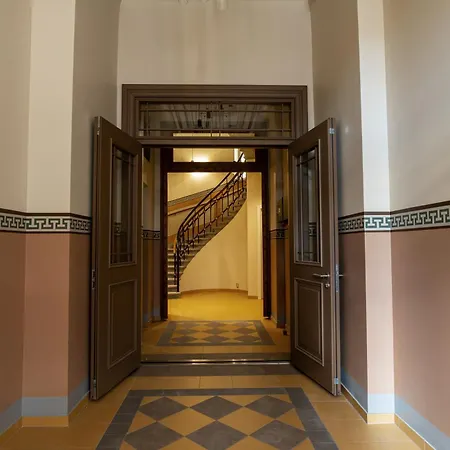 Merkela In The Center With Balcony Appartement Riga